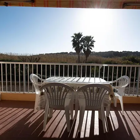 Grand T2 Proche Avec Piscine Collective, Climatisation, Parking Etroit - Fr-1-803-51 Apartment Le Lavandou