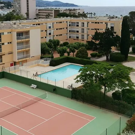 Apartamento Grand T2 Proche Avec Piscine Collective, Climatisation, Parking étroit - Fr-1-803-51 Le Lavandou